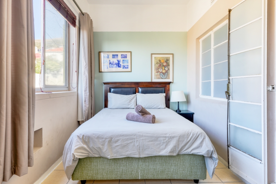 2 Bedroom Property for Sale in Green Point Western Cape